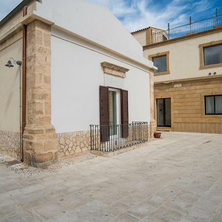 דירות מרצאממי Un Affaccio Sul Borgo מראה חיצוני תמונה